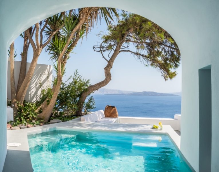 Villa Thallia in Santorini, Oia by Olive Villa Rentals