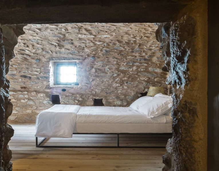 Torre di Mani-Mani-Peninsula-by-Olive-Villa-Rentals-bedroom