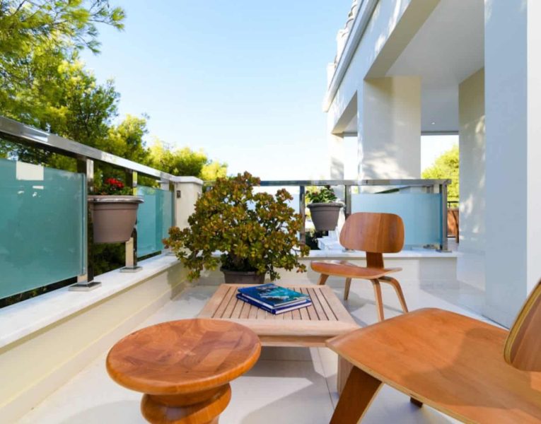 Villa-Alterra-Athens-by-Olive-Villa-Rentals-upper-balcony