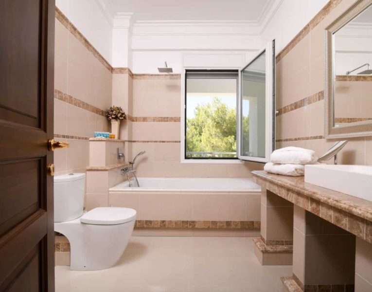 Villa-Alterra-Athens-by-Olive-Villa-Rentals-upper-bathroom