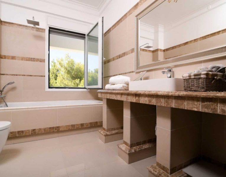 Villa-Alterra-Athens-by-Olive-Villa-Rentals-upper-bathroom