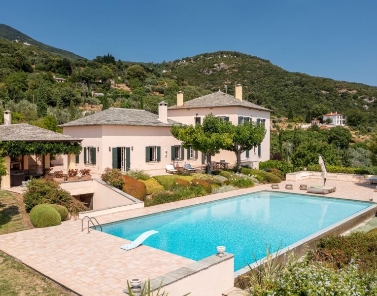 Villa Argo by Olive Rentals 02