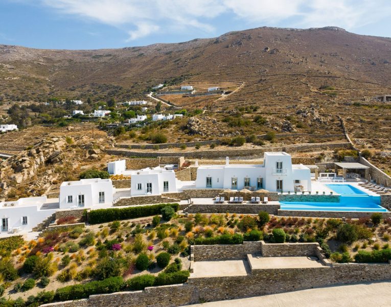 Villa Assana in Paros by Olive Villa Rentals