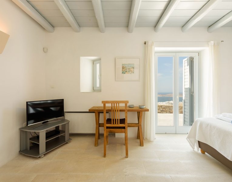 Villa Assana in Paros by Olive Villa Rentals