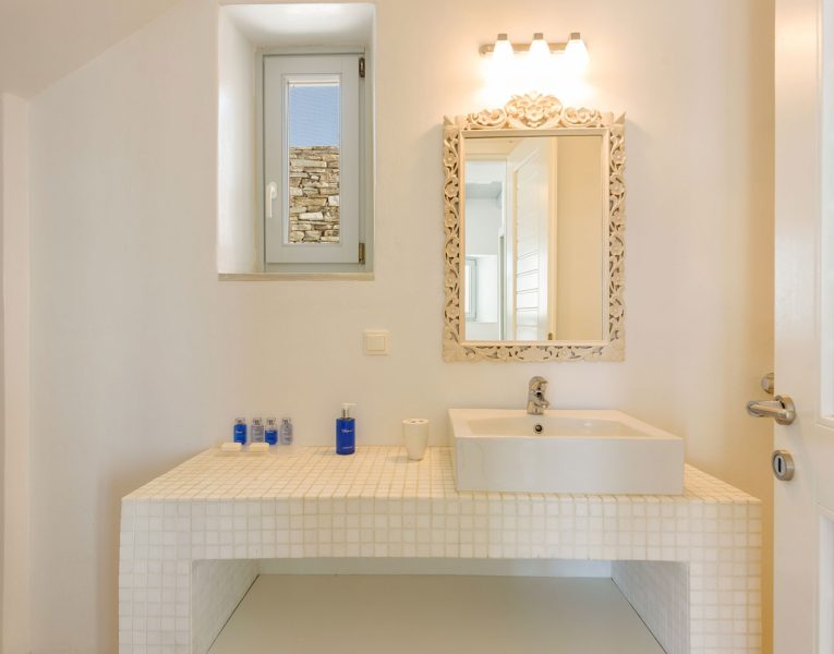 Villa Assana in Paros by Olive Villa Rentals