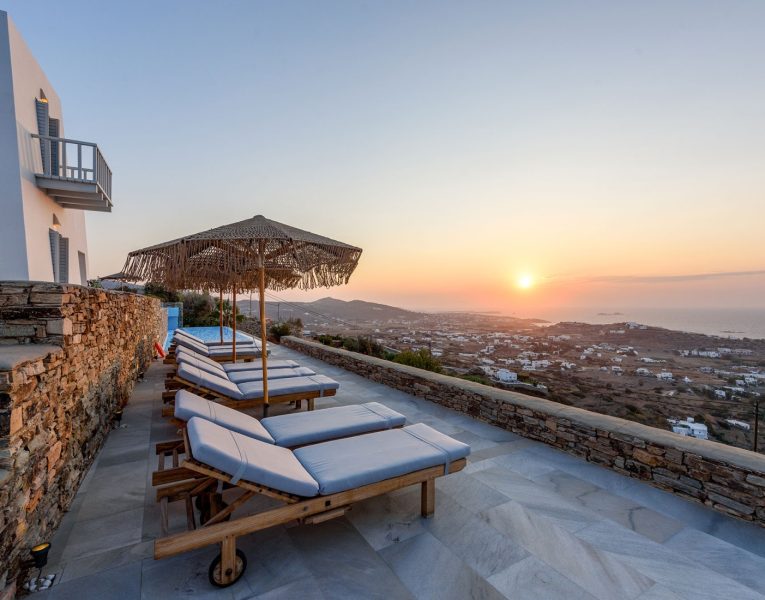 Villa Assana in Paros by Olive Villa Rentals