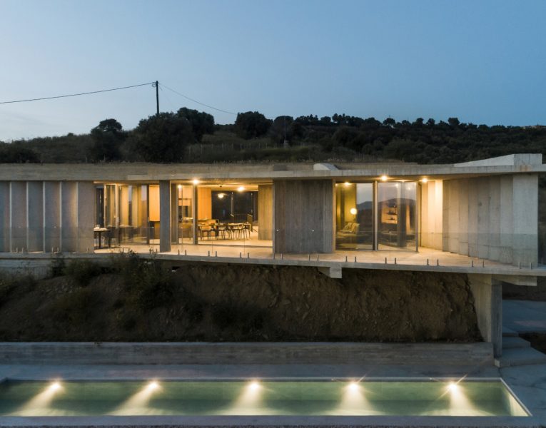 Villa-Aurora-Peloponnese-by-Olive-Villa-Rentals-night-views