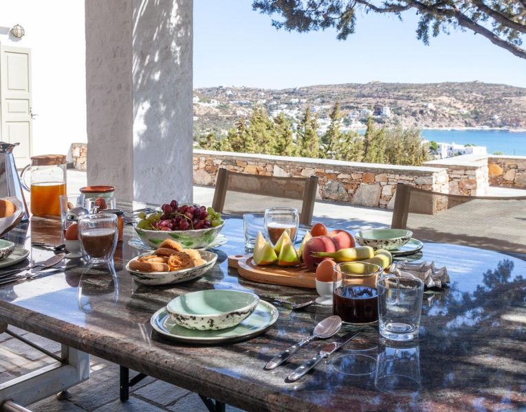 Villa Azul in Sifnos by Olive rentals