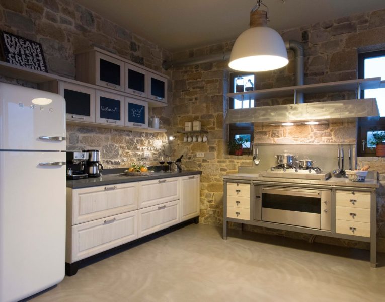 Villa Beatrice by Olive Rentals02