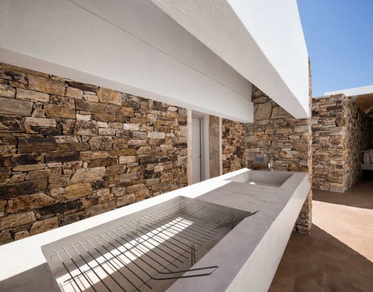 Villa-Blanche-Paros-by-Olive-Villa-Rentals-exterior-area