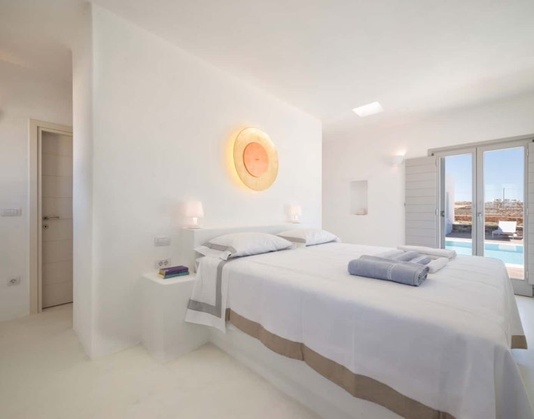 Villa-Blanche-Paros-by-Olive-Villa-Rentals-bedroom