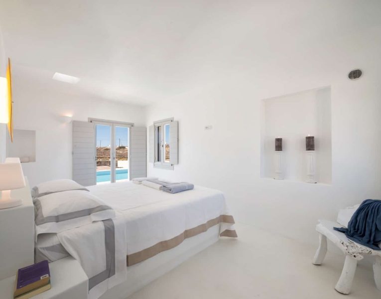 Villa-Blanche-Paros-by-Olive-Villa-Rentals-bedroom