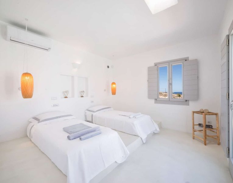 Villa-Blanche-Paros-by-Olive-Villa-Rentals-bedroom