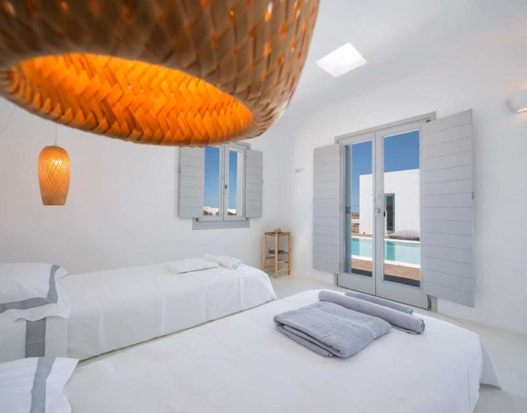 Villa-Blanche-Paros-by-Olive-Villa-Rentals-bedroom