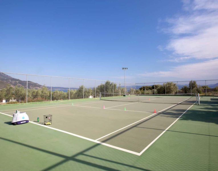 Villa-Celeste-Athens-by-Olive-Villa-Rentals-tenis-court