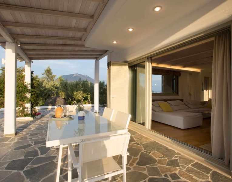 Villa-Celeste-Athens-by-Olive-Villa-Rentals-veranda