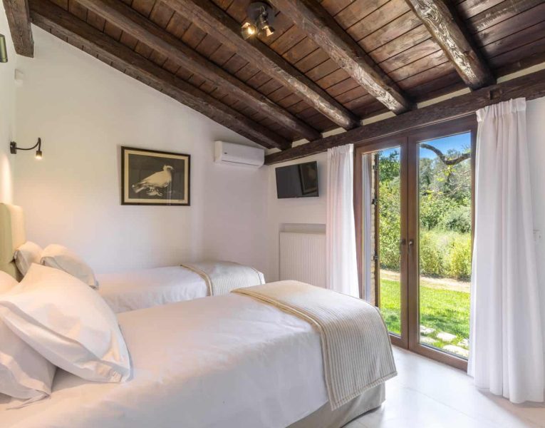 Villa-Cleo-Corfu-by-Olive-Villa-Rentals-bedroom