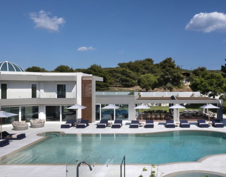 Villa Etienne in Loutraki by Olive Villa Rentals