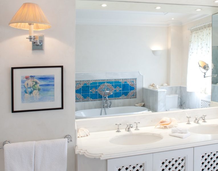 Villa-Glow-Corfu-by-Olive-Villa-Rentals-main-house-main-house-master-bathroom