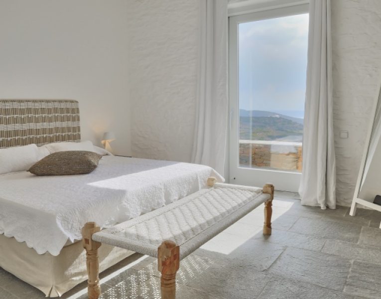 Villa La Rocca in Sifnos by Olive Villa Rentals