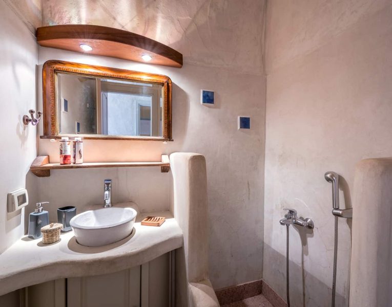 Villa-Ninemia-Paros-by-Olive-Villa-Rentals-bathroom
