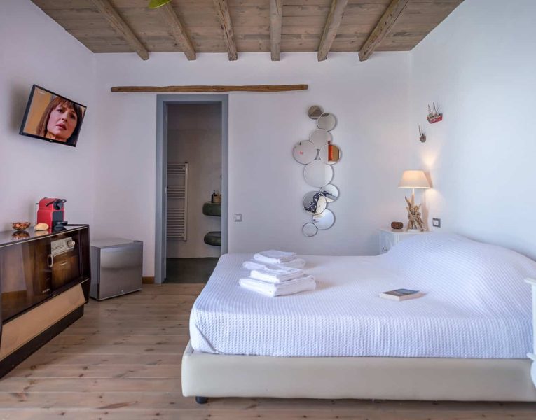Villa-Ninemia-Paros-by-Olive-Villa-Rentals--bedroom