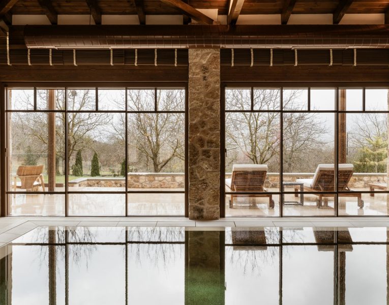 Villa Nivis by Olive Rentals 10