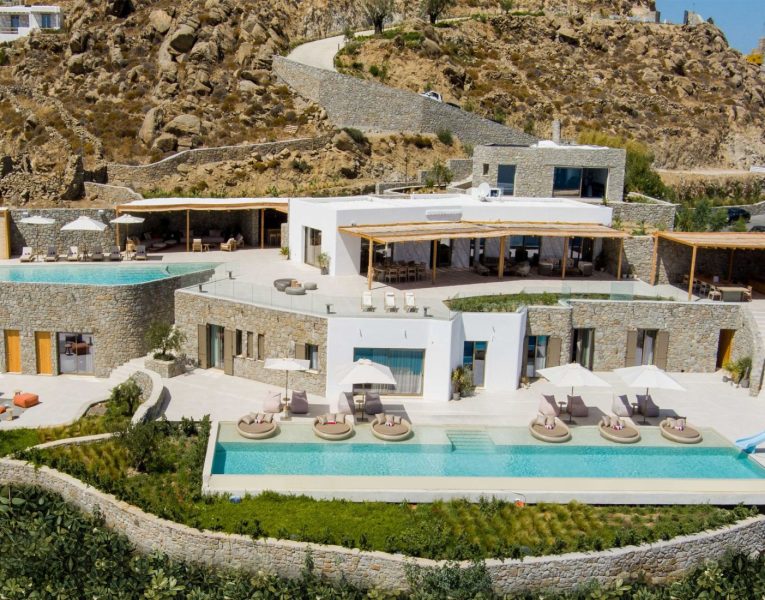 Villa Simone by Olive Rentals01