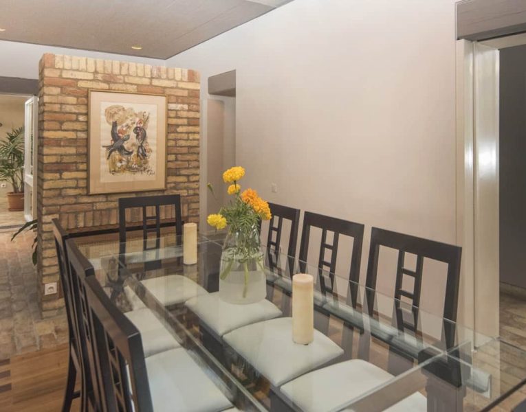 Villa-Thaleia-Corfu-by-Olive-Villa-Rentals-dining-area