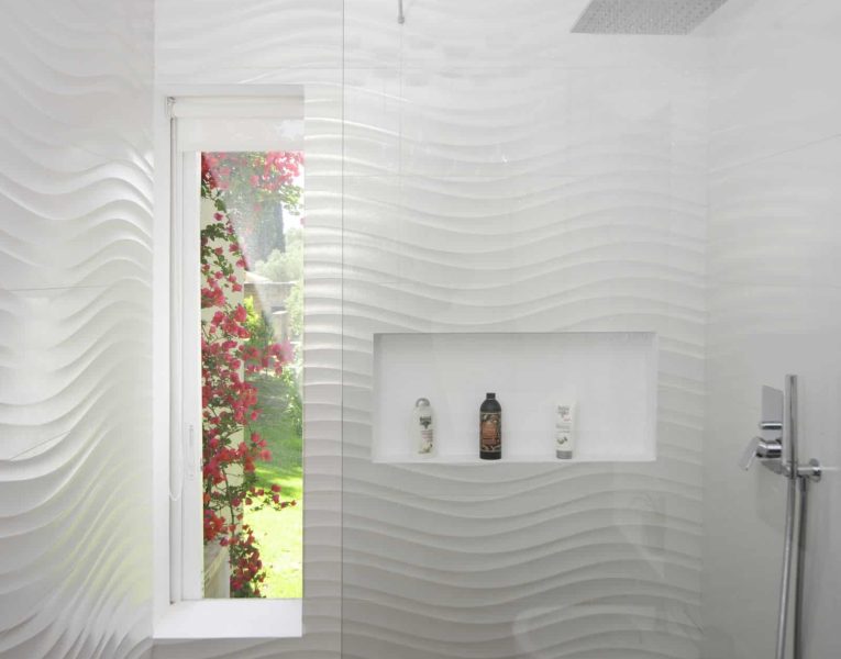 Villa-Thaleia-Corfu-by-Olive-Villa-Rentals-master-bathroom