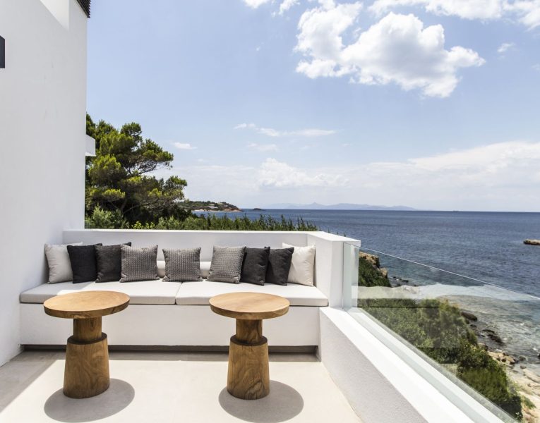 Villa Oceanis in Athens by Olive Villa Rentals