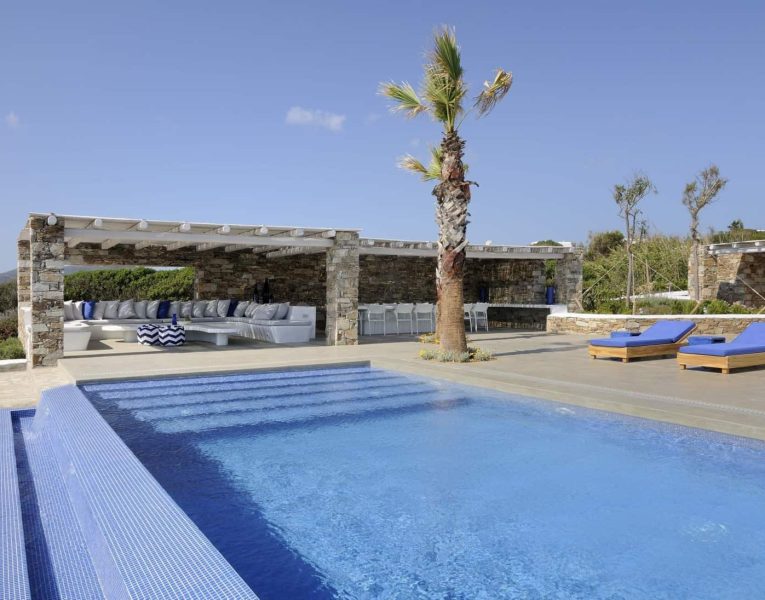 Villa-Delight-Antiparos-by-Olive-Villa-Rentals-pool-area