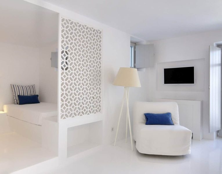 Villa-Delight-Antiparos-by-Olive-Villa-Rentals-bedroom