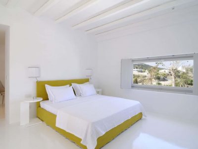 Villa-Delight-Antiparos-by-Olive-Villa-Rentals-bedroom