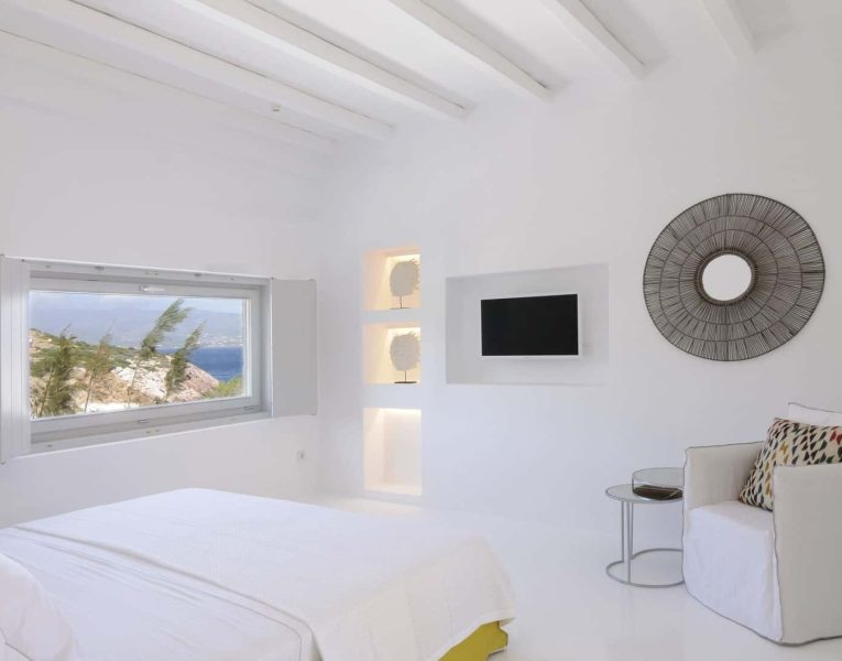 Villa-Delight-Antiparos-by-Olive-Villa-Rentals-bedroom