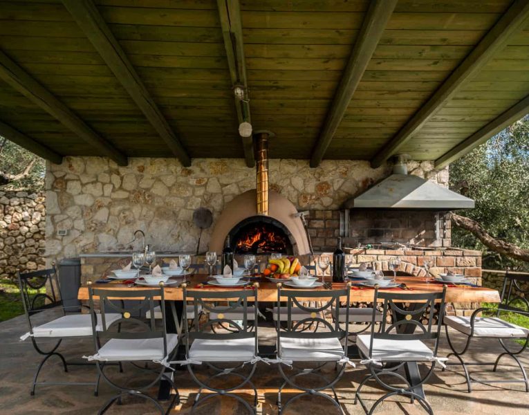 Villa-Amaya-Corfu-by-Olive-Villa-Rentals-exterior-dining-area