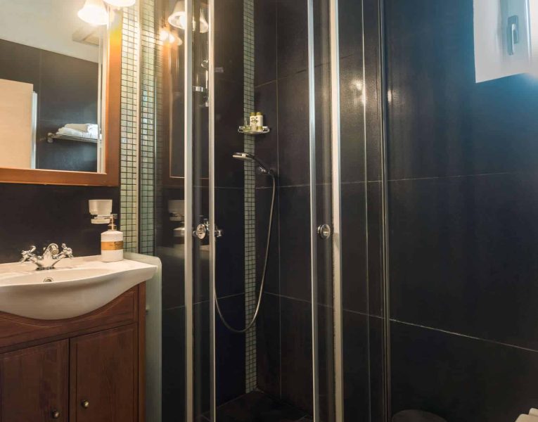 Villa-Amaya-Corfu-by-Olive-Villa-Rentals-bathroom-ground-floor