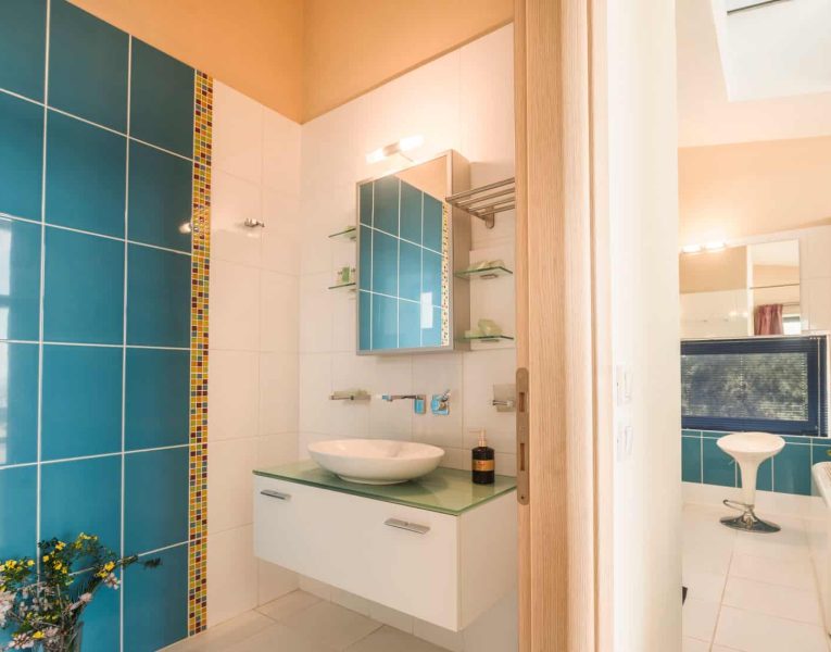 Villa-Amaya-Corfu-by-Olive-Villa-Rentals-master-bathroom-upper-floor