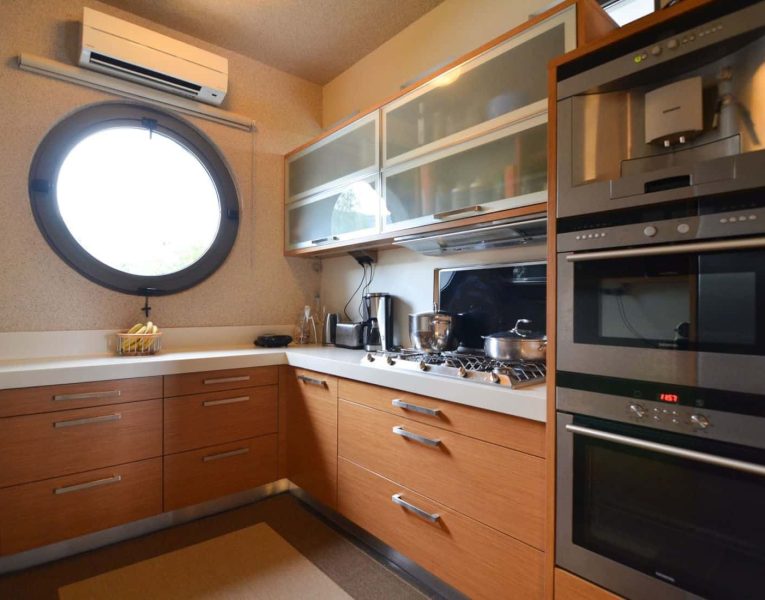 Villa-Copper-Evia-by-Olive-Villa-Rentals-kitchen