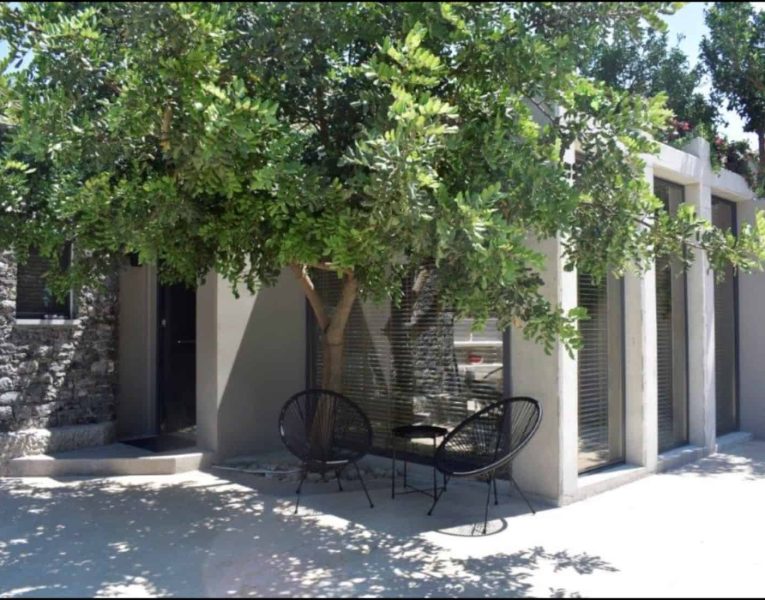 Villa-Copper-Evia-by-Olive-Villa-Rentals-seperate-suite