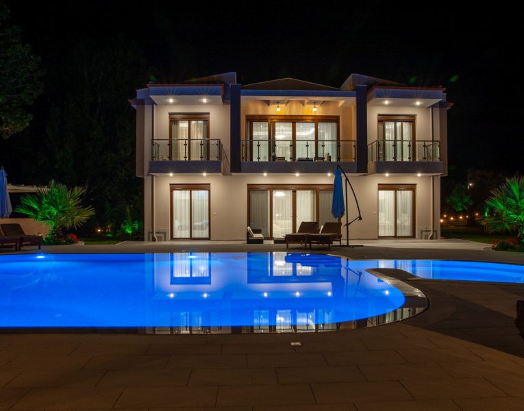 Villa Azalea in Halkidiki by Olive Villa Rentals