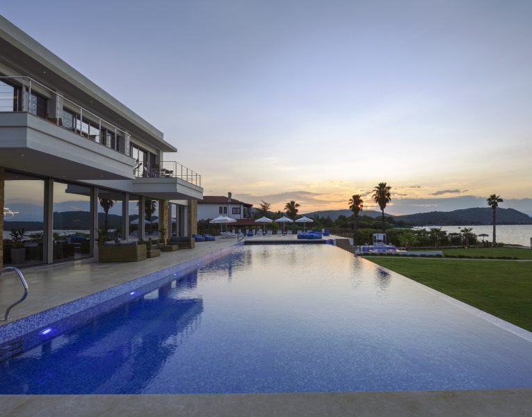 Villa Infinita in Halkidiki by Olive Villa Rentals