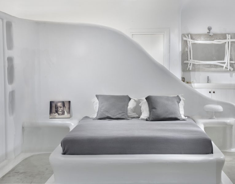 Villa-Allure-Mykonos-by-Olive-Villa-Rentals-bedroom