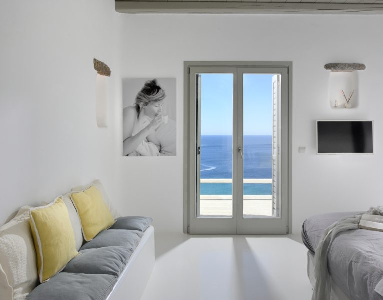 Villa-Allure-Mykonos-by-Olive-Villa-Rentals-bedroom