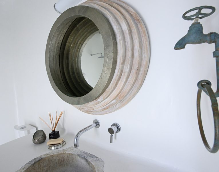 Villa-Allure-Mykonos-by-Olive-Villa-Rentals-bathroom