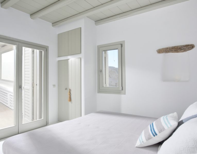 Villa-Allure-Mykonos-by-Olive-Villa-Rentals-bedroom
