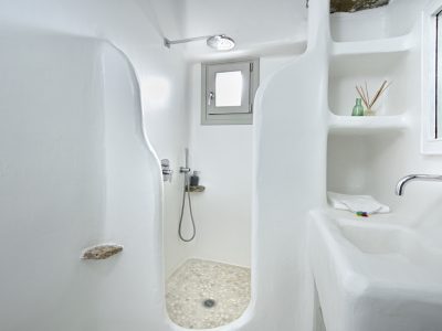 Villa-Allure-Mykonos-by-Olive-Villa-Rentals-bathroom