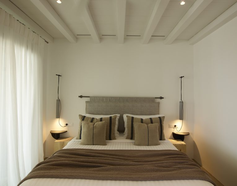 Villa-Grace-Mykonos-by-Olive-Villa-Rentals-bedroom