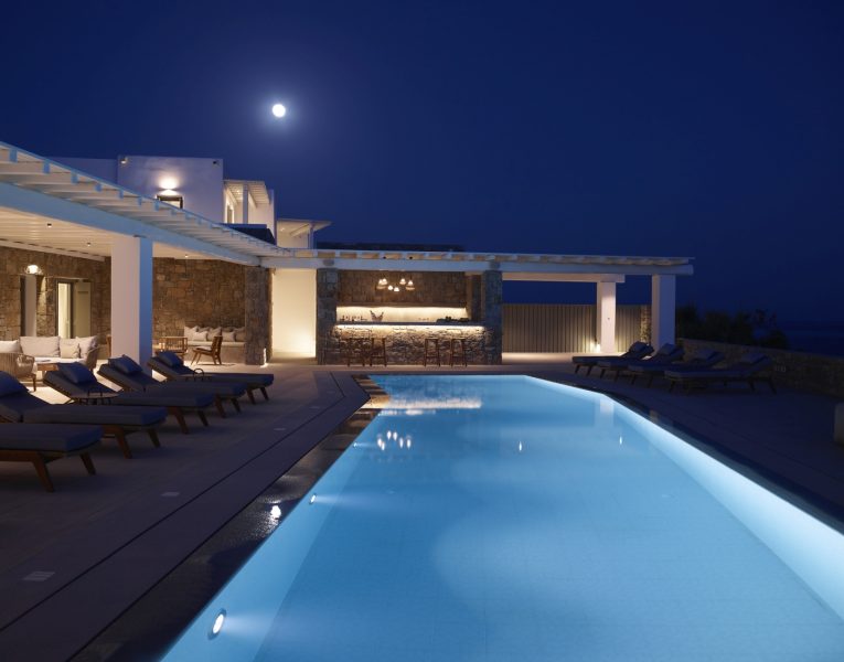 Villa-Grace-Mykonos-by-Olive-Villa-Rentals-exterior-dining-area