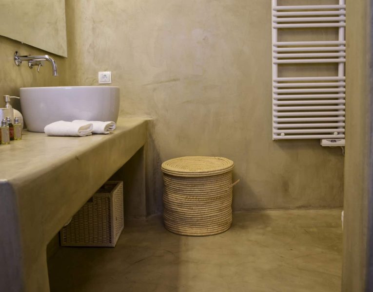 Villa- Leticia-Mykonos-by-Olive-Villa-Rentals-bathroom-3